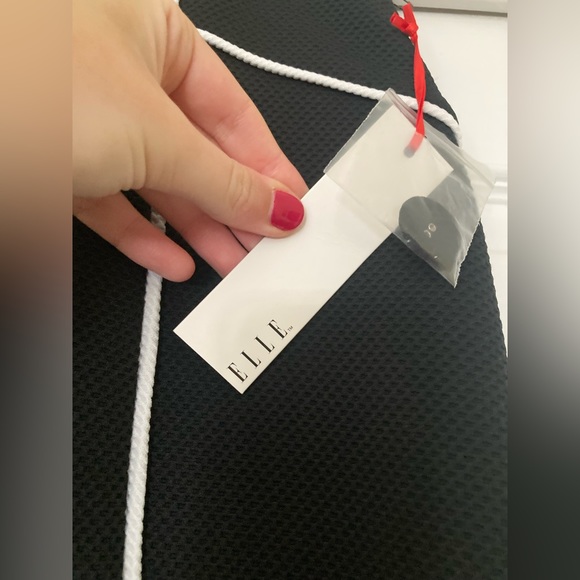 Elle black and white mini skirt with tags! - Picture 5 of 5